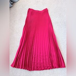 Chic Vibrant Red Pleated Pull-On A-Line Maxi Skirt Size S Like New